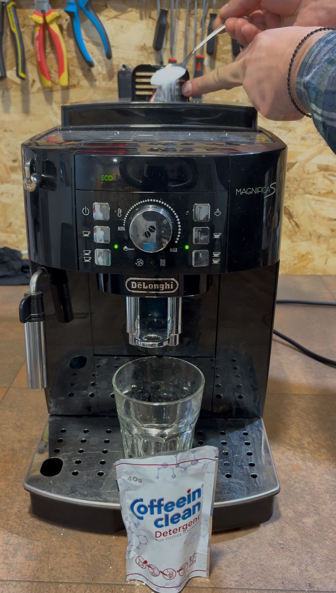 Kaffeeöle entfernen